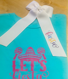 Flat Bow with Streamers