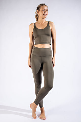 Plus Size Full Length Compression Leggings with Pockets - Multiple Colors