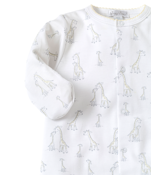 Kissy Giraffe Generations Print Converter Gown Set