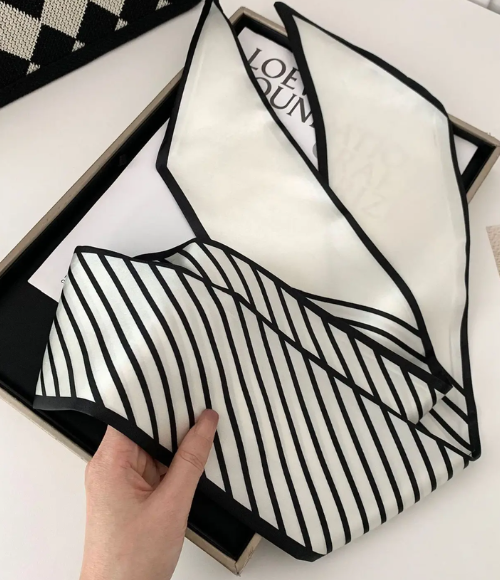 Retro Mixed-Print Scarf
